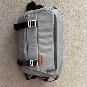 Sleek Gray Men's Messenger Bag